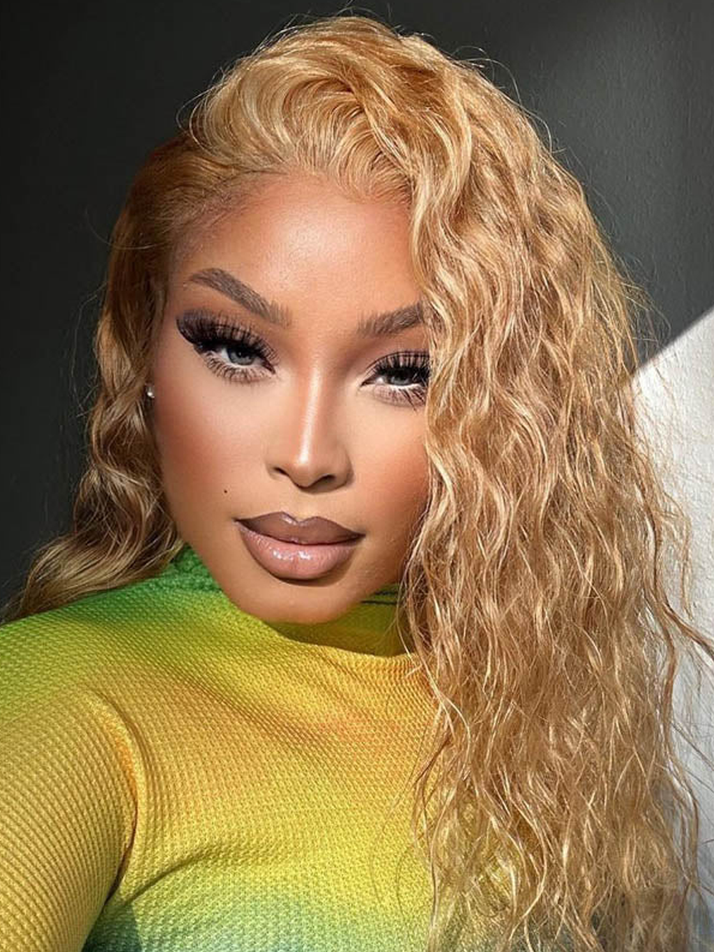 27_Honey_Blonde_Wig_Water_Wave_Curly_Hair_HD_Transparent_Lace_Front_Wig_3D_Dome_Cap